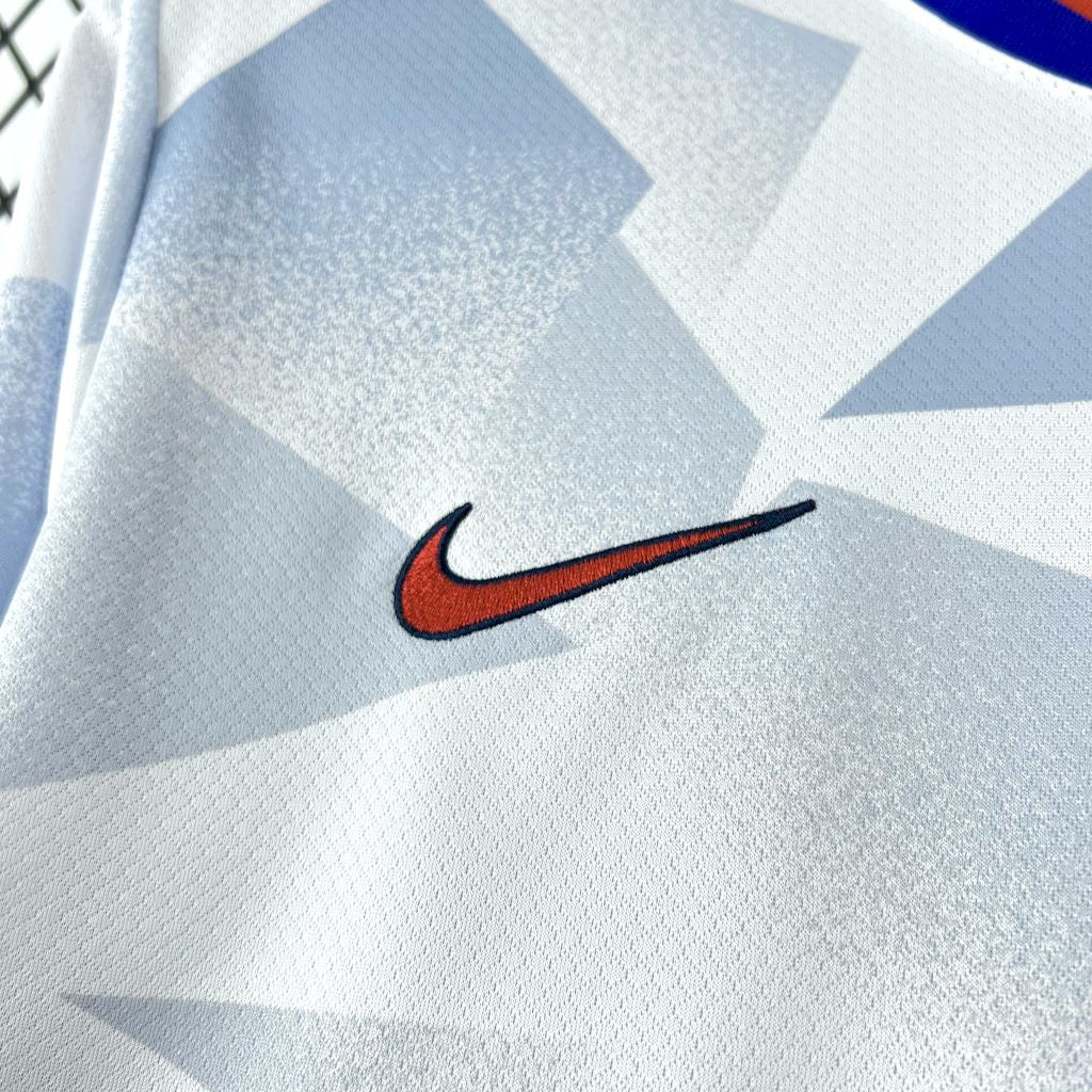 USA HOME 25/26