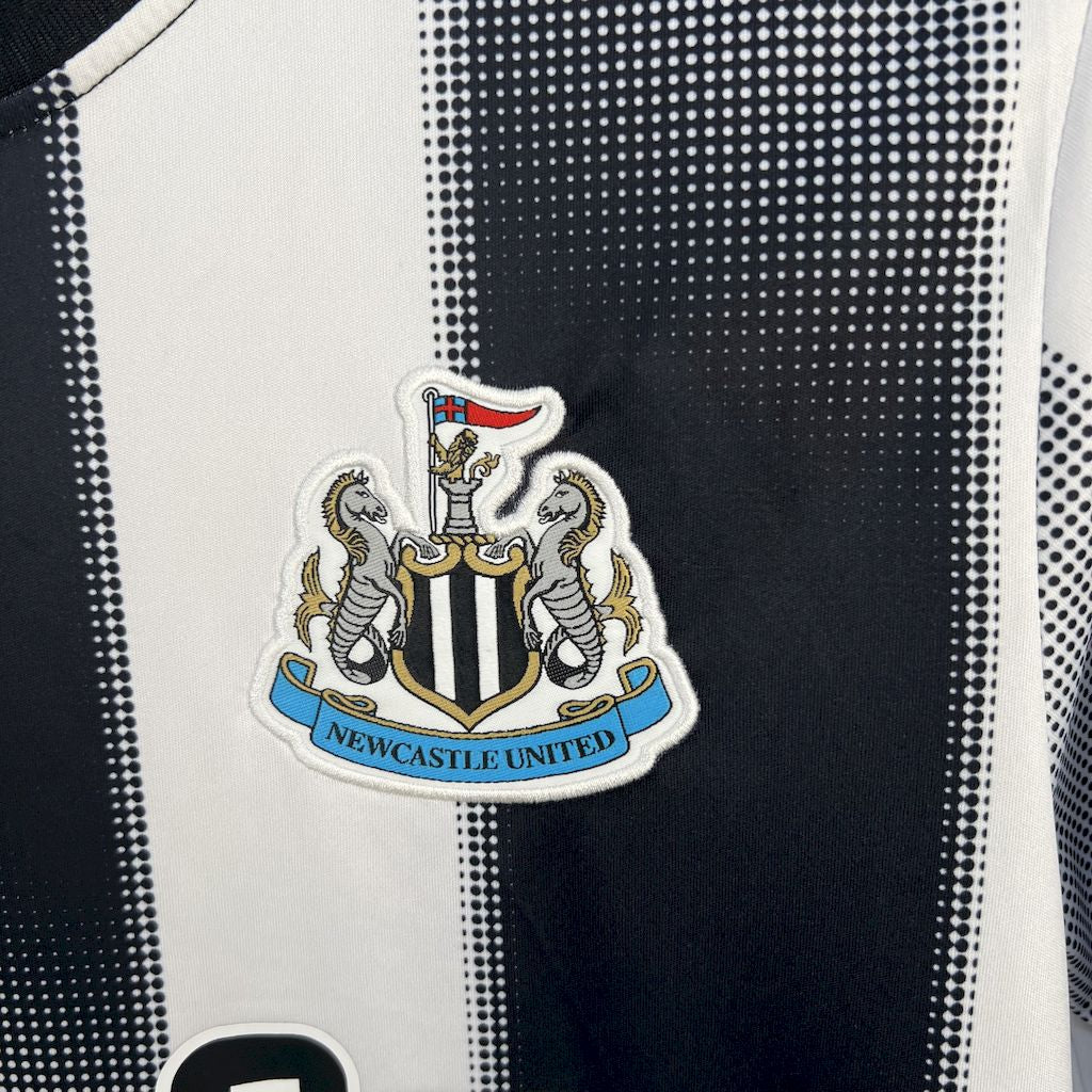 NEWCASTLE UNITED UNITED HOME 25/26
