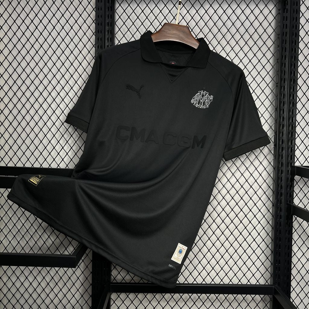 ALL BLACK