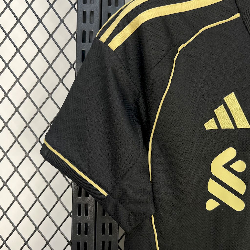 LIVERPOOL BLACK AND GOLD EDITION 25/26