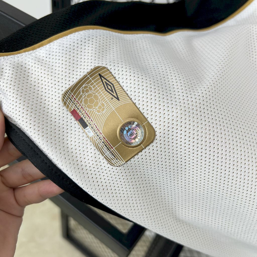 MANCHESTER UNITED CENTENARY 01/02 RETRÔ