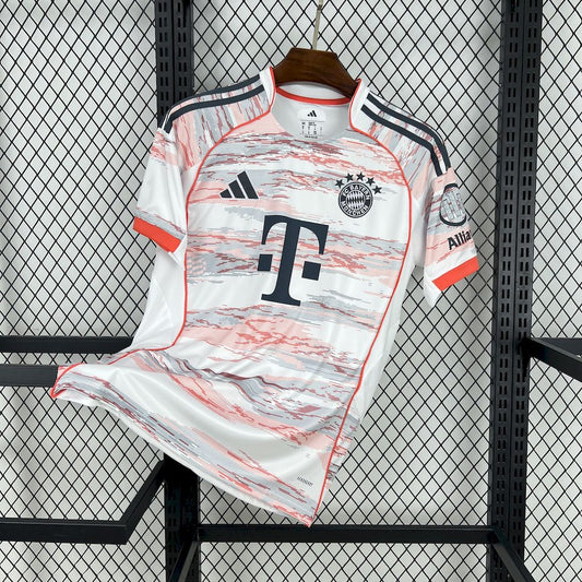 BAYERN MUNICH AWAY 25/26