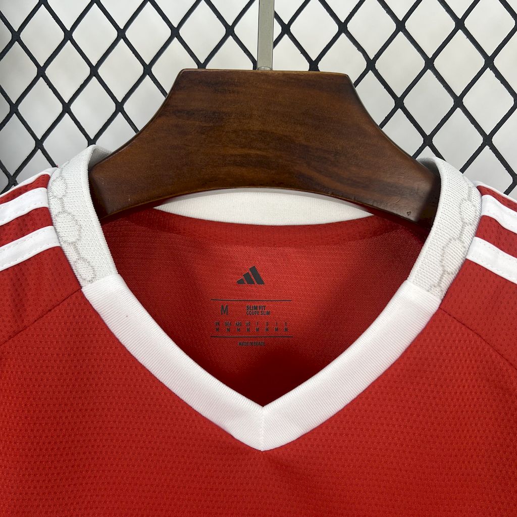 INTERNACIONAL HOME 25/26 WOMAN